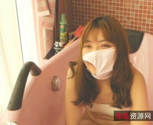 虎牙火爆女神李小莫：挑战极限的超有尺度重口味澳门du+chang荷官萌萌的奶卉