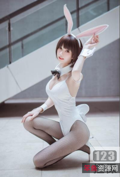 柚子猫加藤惠：COSER颜值爆表、完美身材PK宠物猫！