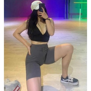 某某的健身尤物：正常小姐姐完美身材，视频照片大小诱惑