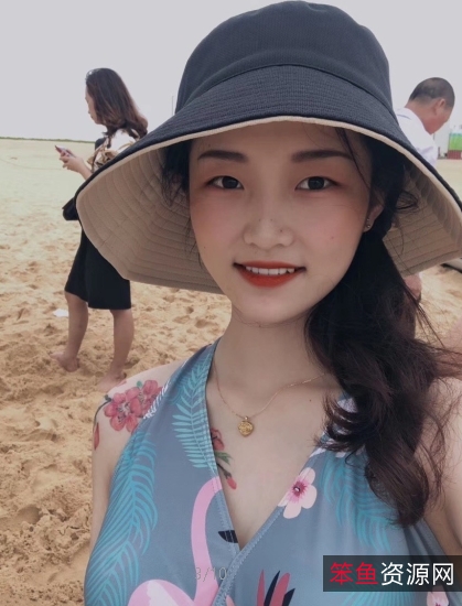 浙江大学系花甜美可爱，分手后火辣身材照片视频大小曝光！