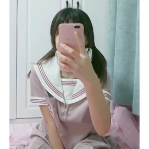 妹子欢欢：穿着清新可爱，魅力无穷的两部作品