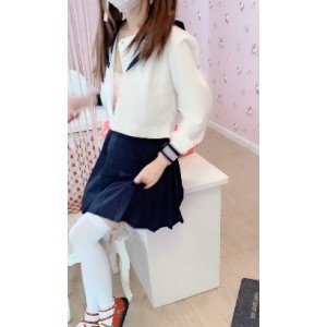 《赛高酱JK水手服作品：网红苗条白嫩，极品撩人温暖而悠扬》