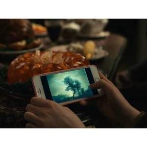 《草莓公馆：一段令人兴奋的荒诞和恐怖的冒险旅程》