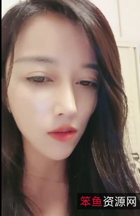 《商务模特空姐高端奢华咖啡小洁:跟我聊多了,你会爱上我》