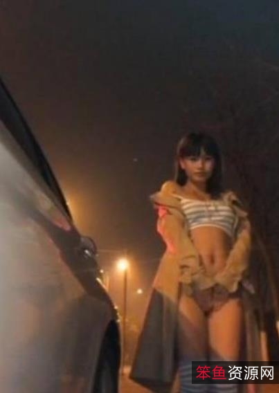 斗鱼百变女神魅心绝版合集：超级人气极品美女主播出水展示绅士乐趣