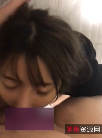 《虎牙最新的人气资源：翠花的素人自拍视频绝版合集[1V-807M]，甜蜜的爱情永远活在心中》