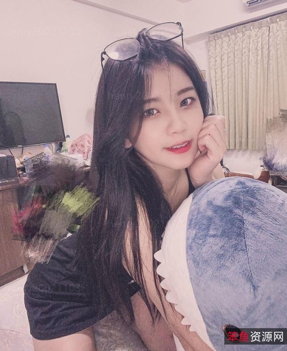 超漂亮的美女主持人被指教成小小狗[77P+2V+821M+百度盘]