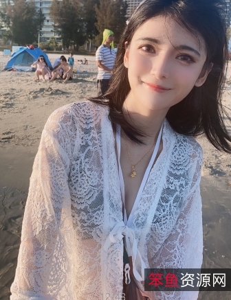 职业模特妹子:一位性感可爱的狗头萝莉,带给你快乐与感动!