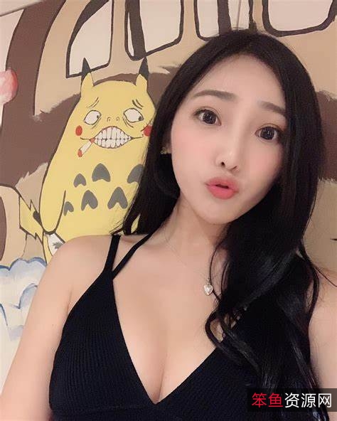 虎牙新人美少女主播啵啵奶茶：可爱妩媚的JK服装韩国舞蹈