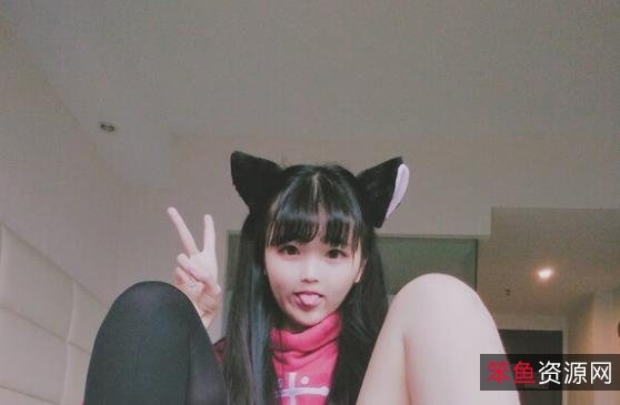 精选罗莉绝版宅男女神精选视频合集:火辣表演、赤膊上阵、极具挑逗性洗澡片段