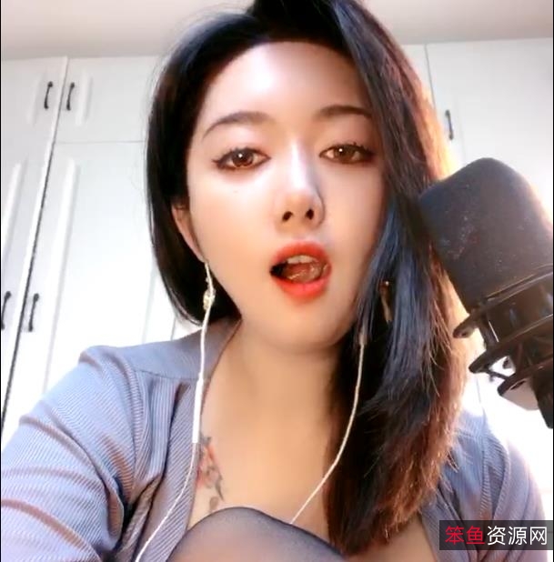 萌奶大美：H播佼佼者的热情与真诚