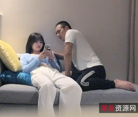 兰兰鹿鹿虎牙超人气宅男粉超爱的网红交友门事件绝版合集：正片+抖音精选、7V-2.5G度盘，领略小兰姐的美貌可人与活力满满！