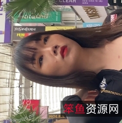 2V美女翘臀紧身裤视频：露脐长腿，9.8G百度云资源