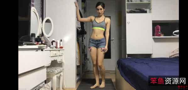 网红MaggieQ：大长腿少妇像、244m一字马倒立马翻风韵犹存