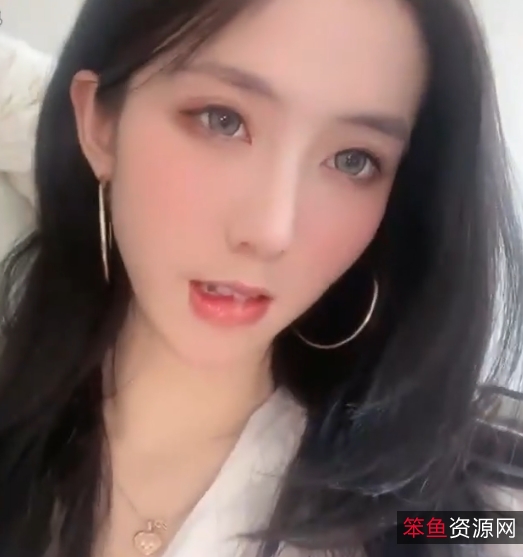 花椒热舞洗澡大长腿鱼鱼不甜百度盘