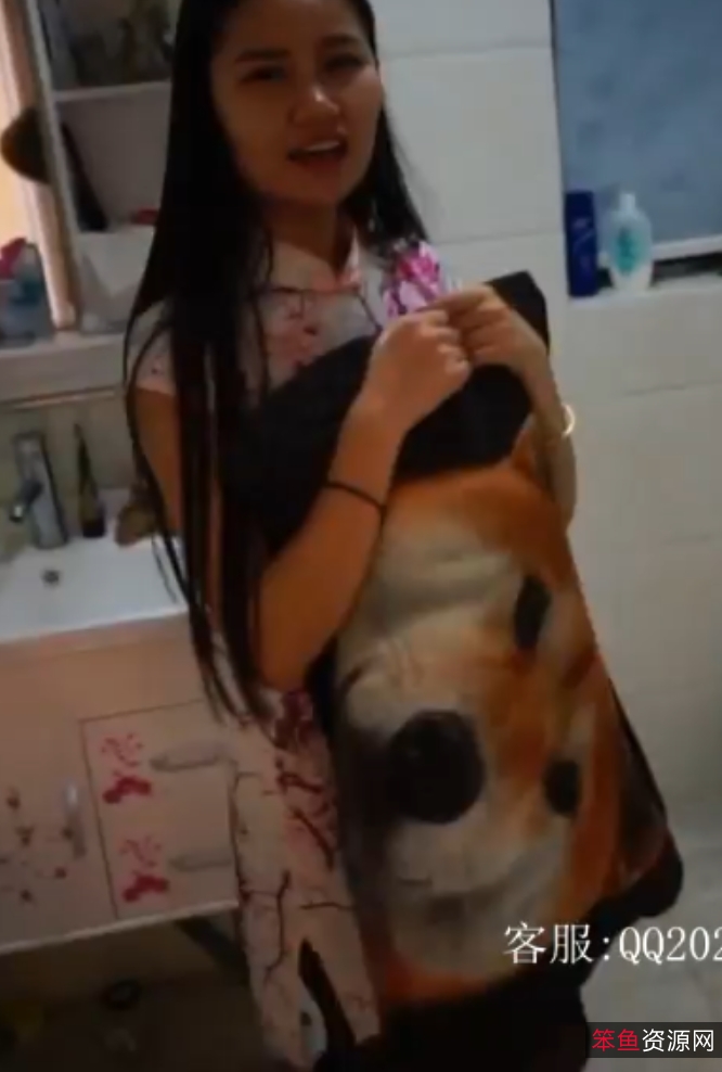 艾彩系列合集女王丝袜牛奶圣水食物指教8v+3.3g百度盘