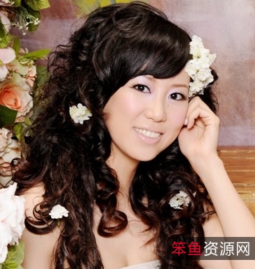 开放银行职员安妮的1V+25P+411M视频合集百度盘