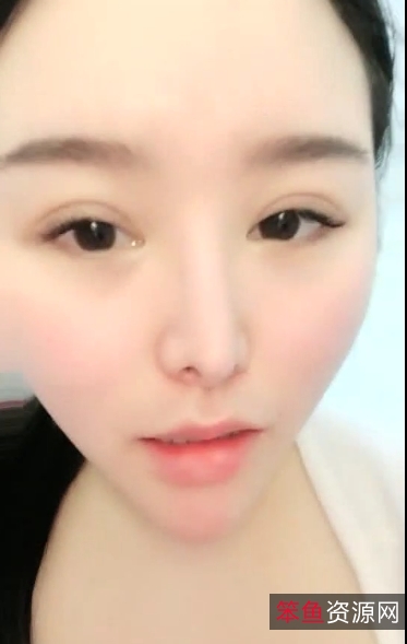 颜值丰满身材粉嫩运动特写，诱惑不容错过！