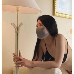 180大长腿女神苹果高清视频1.2G，超薄线袜黑丝吊带，腿控必看