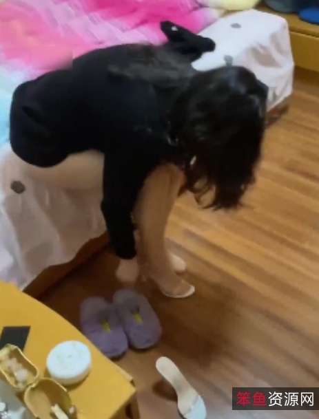 熟女gong+wu+yuan蓝阿姨与年轻男友12V+6.1G百度盘