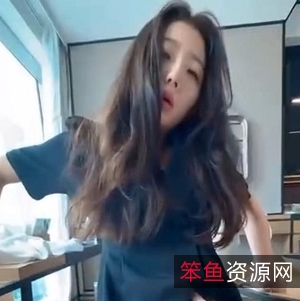 精选张津瑜在吃瓜视频的精彩表现