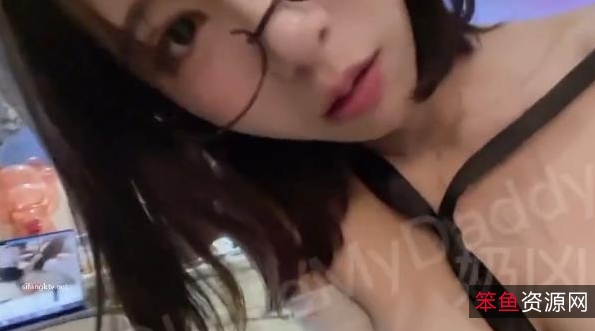 推特女人奶凶失眠超大道具