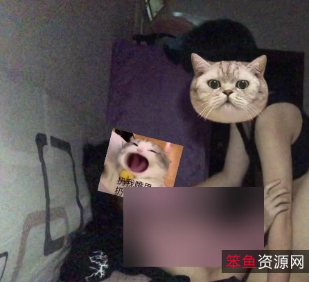 商品双女恋攻守疯狂激吻假物件自拍视频