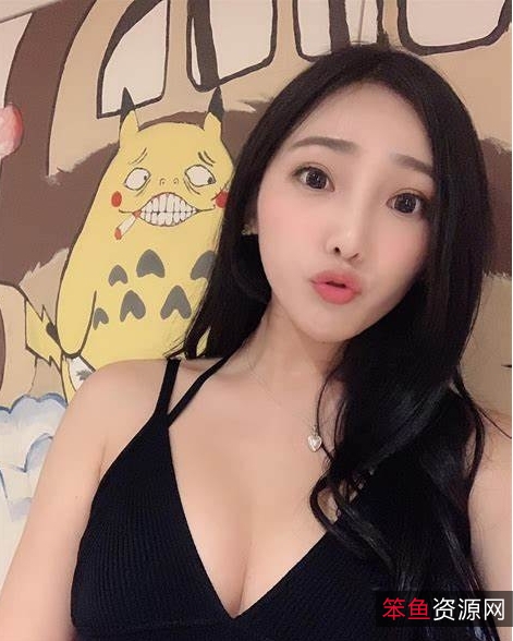 《啵啵奶茶》美女主播合集：大小不一，笑容灿烂