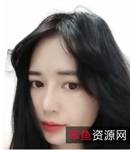 《越南纯女人孩：诱惑solo合集》-视频精选，每个女孩都是独特的诱惑