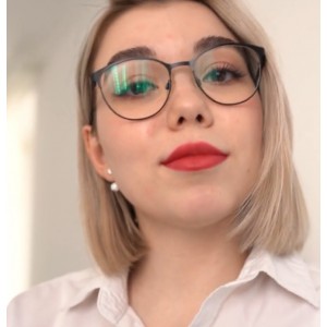 享到时尚穿搭，每一个视频都像是一个小宝藏，等待着你去发现。如果你也是Syndicete的粉丝，那么这个合集绝对不容错过！让我们一起投入到这个精彩的世界中吧！[转载搬运]很投入的小姐姐Syndicete合集[合集+15.2G][百度盘]