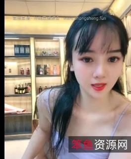 羊羊：烟酒老板娘展柜自拍，颜值身材惊艳，道具创意吸睛，观看下载不容错过