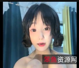 优质网红乔宝户外车上吃棒棒糖，美颜滤镜大眼活塞机技术全揭秘！