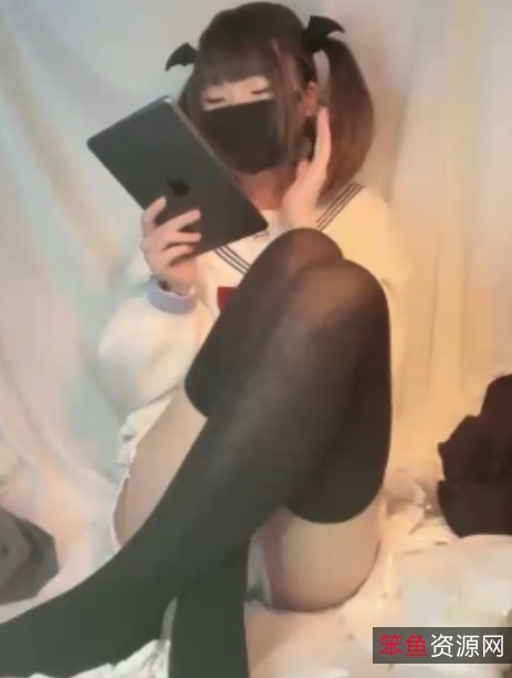 《芃芃大人：红绿灯寸81v22.4g》-视频时长81分钟22.4秒