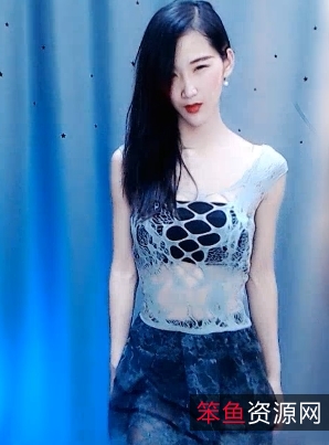 虎牙小小兔性感泳衣视频合集,颜值安全诱惑美味