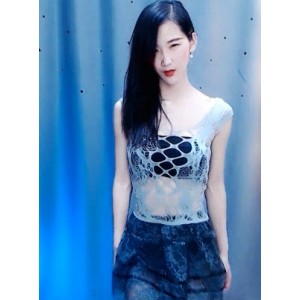 虎牙小小兔性感泳衣视频合集，颜值安全诱惑美味