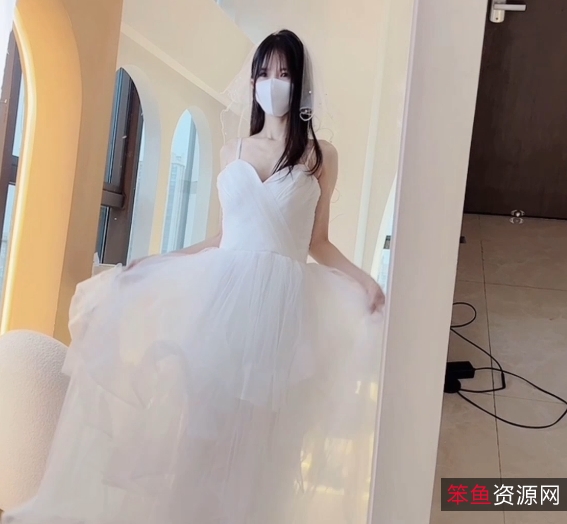 神秘男主播FSOG021030精品合集第四弹，总大小8.91G，粉丝福利不容错过