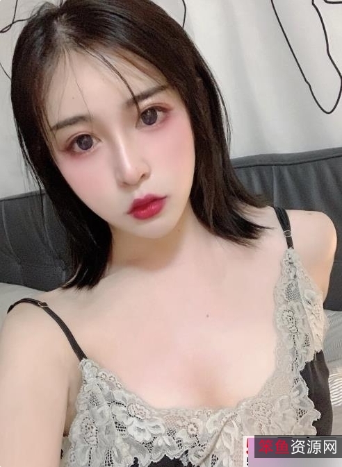 美脚TS妍熙：精选视频，迷人笑容，优质身材