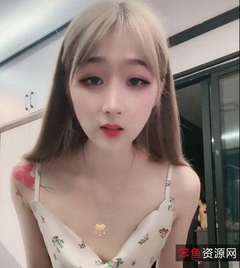 疯狂抖音美新娘3:美女们的流量之战