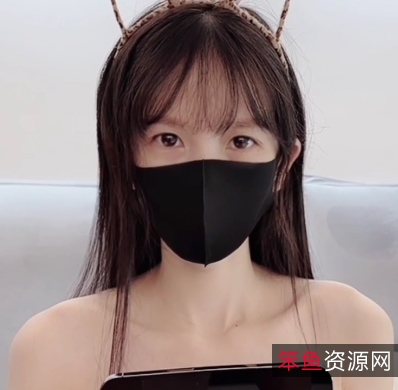 粉色野猫COSPLAY：优质光“阴”妹子舔食美味棒子16分钟