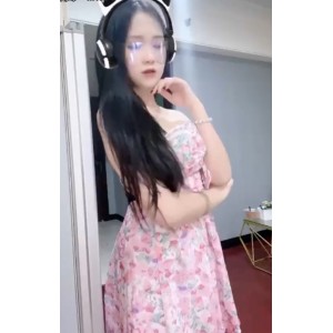 [转载搬运]快手清纯小妹小乖梅姨定制私拍抖馒头热舞[12V+227M][百度盘]