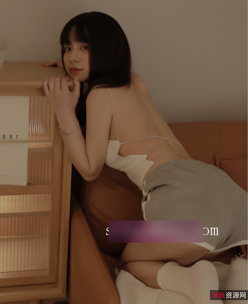 魔都有尺度色影展示：顶级嫩模全方位展示，百度盘高清视频1.38G