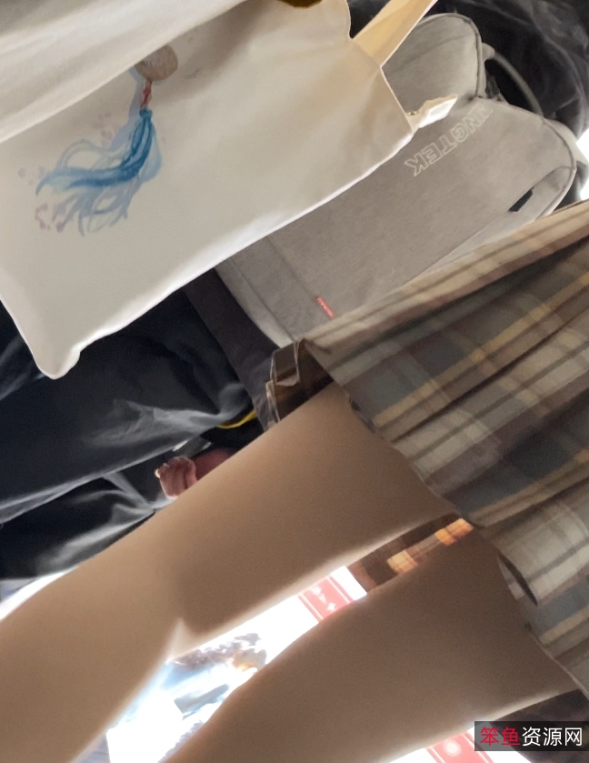 青春活力,百度ED2K收藏!抄底学生妹全系列合集,78个视频183克,让你目不暇接!