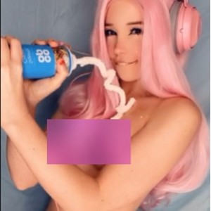 神仙网红BelleDelphineCOS合集，天价洗澡水视频4个，总计500M