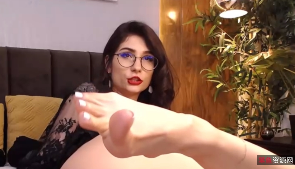 Aimeekelly:展现美腿丝足魅力,视频总量高达176.5g这个标题包含了关键信息和视频大小/数量,同时对Aimeekelly展示美腿丝足的魅力进行了润色。希望这符合您的要求!如果需要进一步帮助,请随时告诉我。