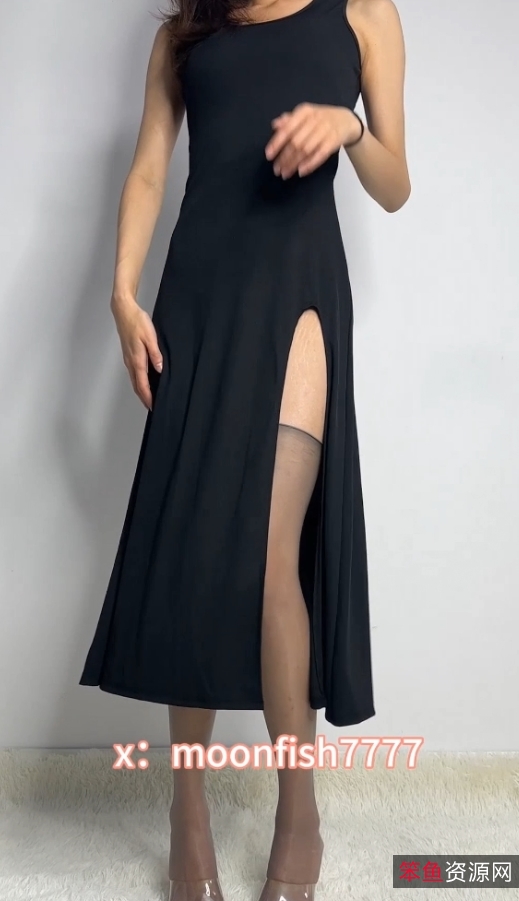 美腿橙子户外展示合集:moonfish7777带你欣赏不同角度的美腿和橙子!(77.1g,收藏1597,百度ED2K,去重)