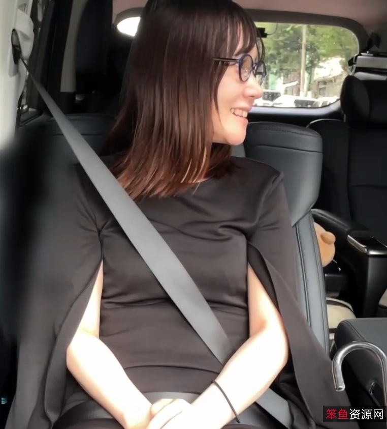 “兔子先生的传媒世界:OF原版348g合集,选择性下载,第三方水印,181链原版,内容丰富”