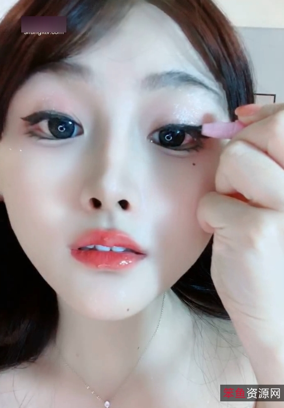 漂亮馒头嫩模小优22v25g合集给你不一样的收藏享受