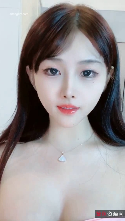 漂亮馒头嫩模小优22v25g合集给你不一样的收藏享受