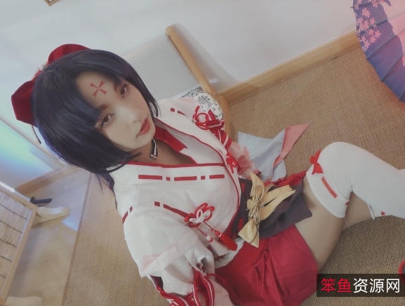抖音女神神樂坂真冬Cosplay视频合集，日系动漫女神诱人可爱，3集761M经典推荐