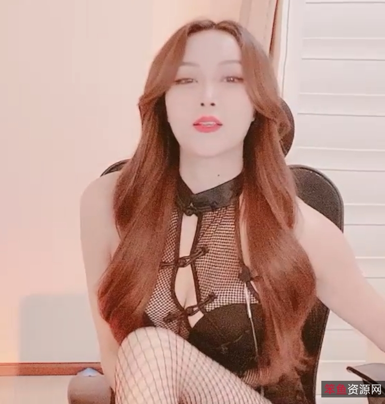 女王ANNVV(CNNANA)最新合集108V155.2G，收藏精选